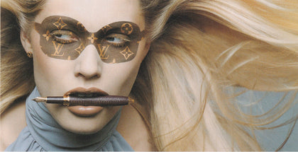 Fashion Images De Mode No.3 - Lisa Lovatt Smith (1998)